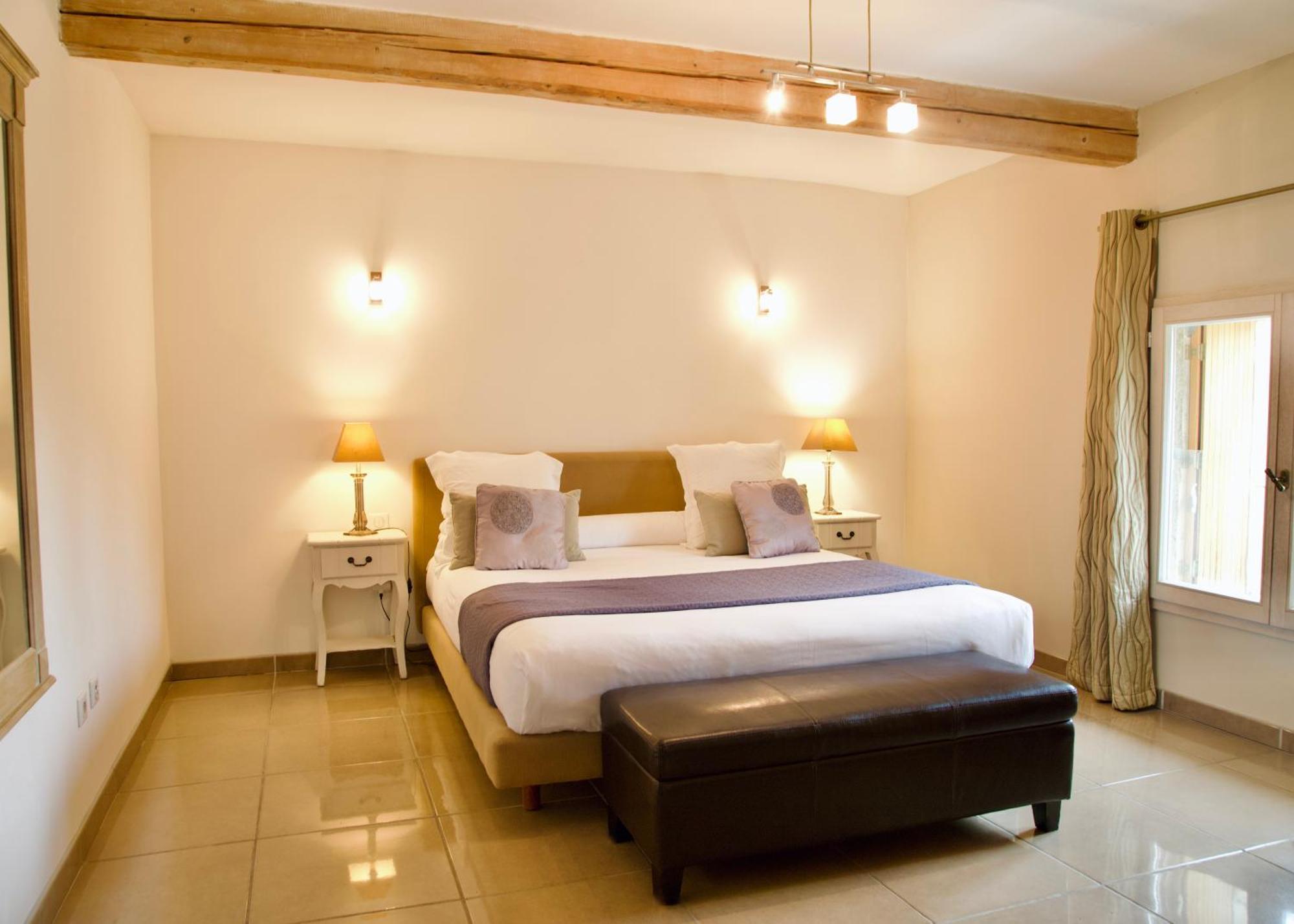 A Propos- Suites Et Chambres Оранж Экстерьер фото